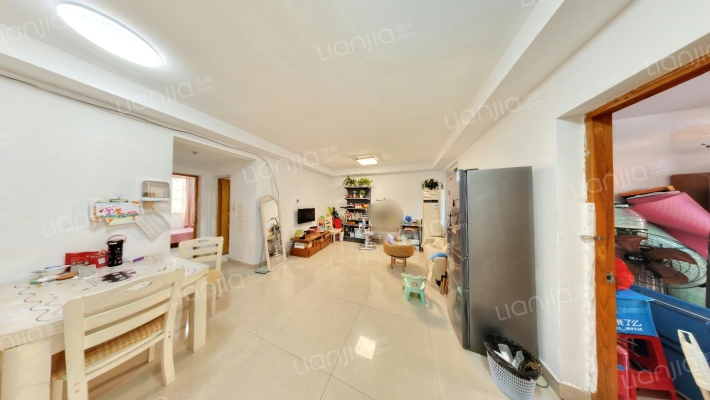 水岸名筑二手房实景图