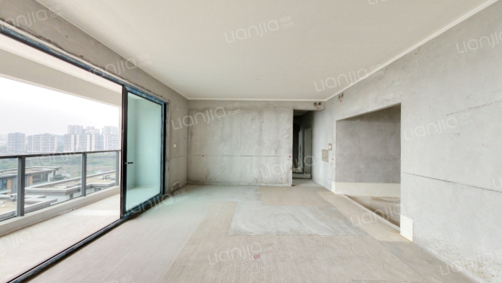 天安江畔珑园三期二手房实景图