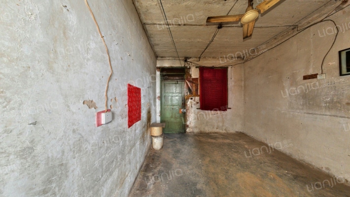 烟厂后街108号二手房实景图