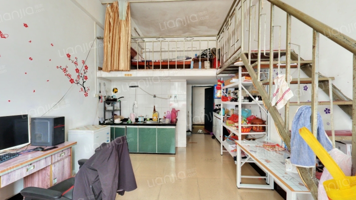 斯壮大厦1+1海景公寓二手房实景图