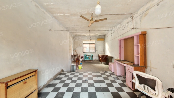 东七路77号二手房实景图