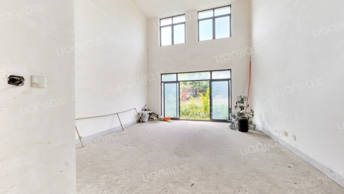 保利公园198蝴蝶谷东区二手房实景图