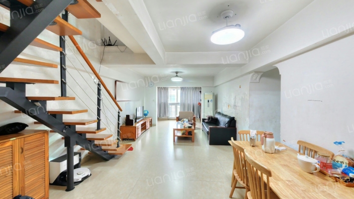 达嘉馨园二手房实景图