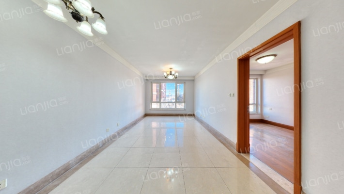 橡树湾三期二手房实景图