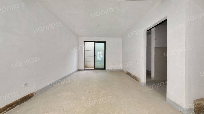 万科民安三度湖山二手房实景图