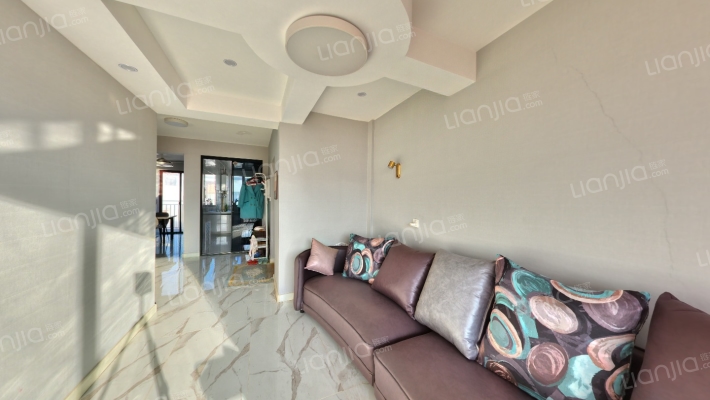 高尔夫滨海华庭二手房实景图