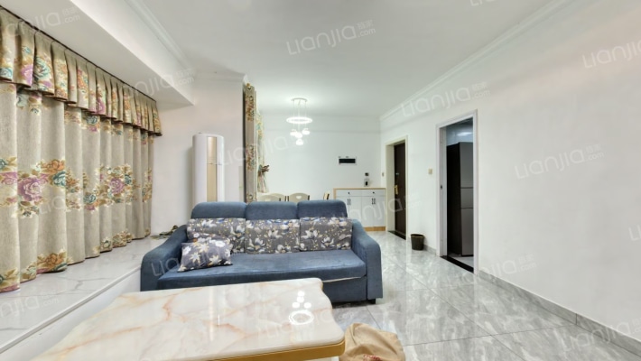 蓝润光华春天A区二手房实景图