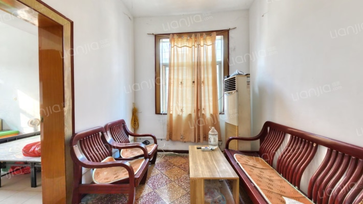 南建华街二手房实景图