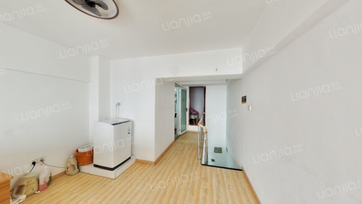 卓越SOHO二手房实景图