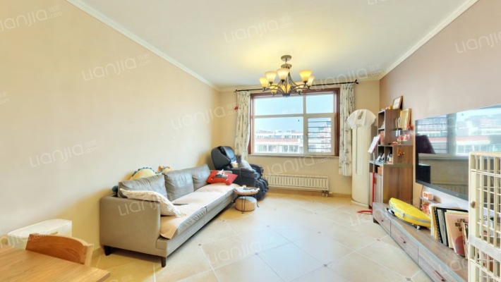 现代华庭二手房实景图