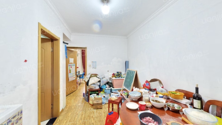 新沁家园二手房实景图