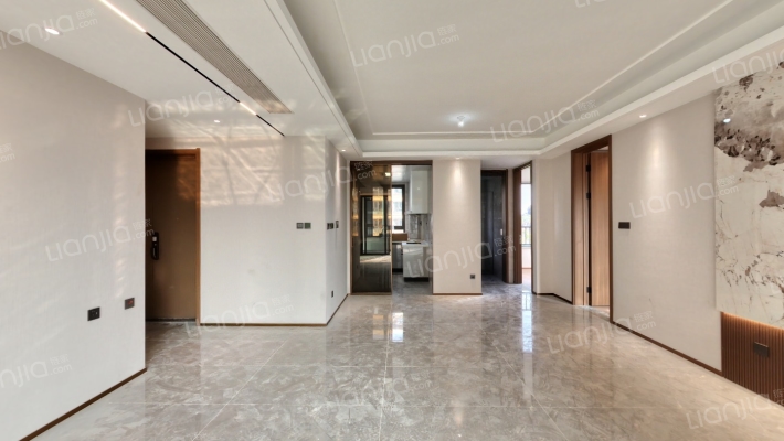 兴港和昌湖畔天樾二手房实景图