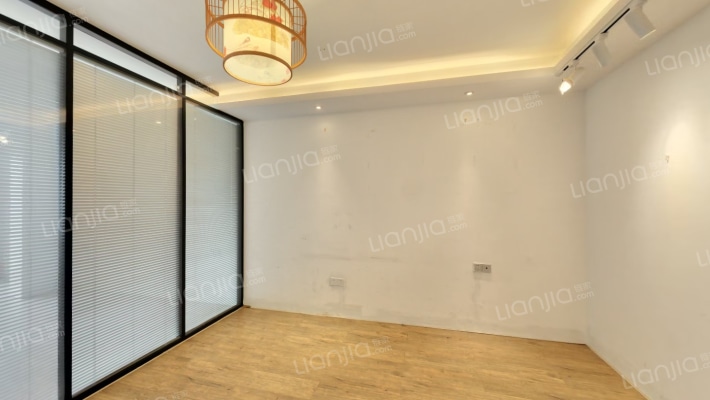 人瑞潇湘国际大厦二手房实景图