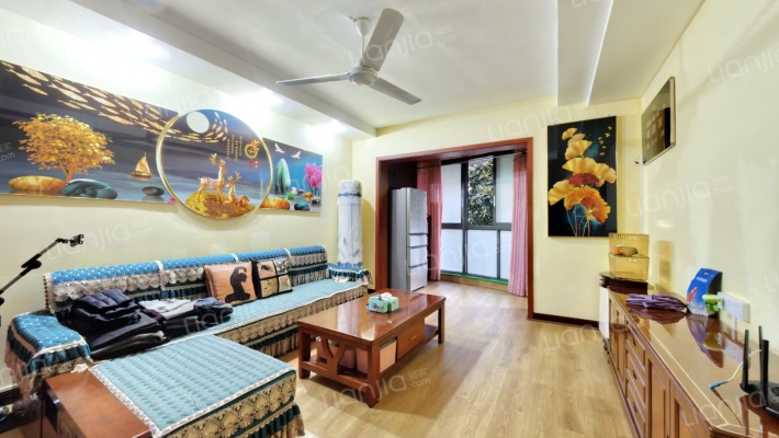 鼎秀风林二手房实景图