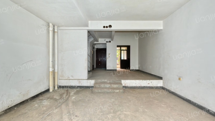 维多利亚C区二手房实景图