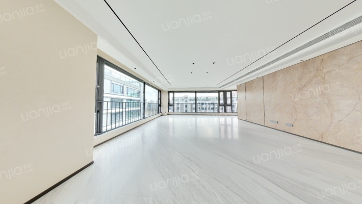 龙湖亚伦央璟颂二手房实景图