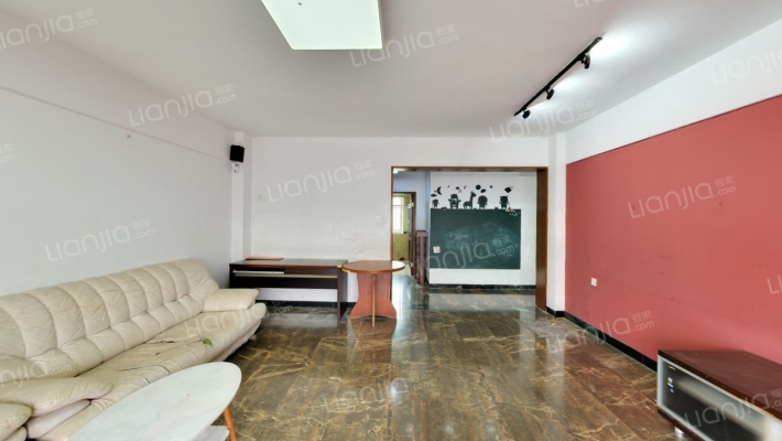 龙翔花园二手房实景图