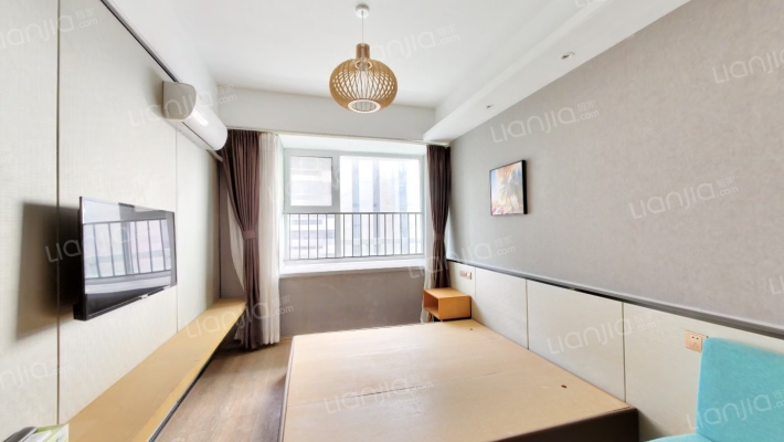 中铁青岛世界博览城二手房实景图