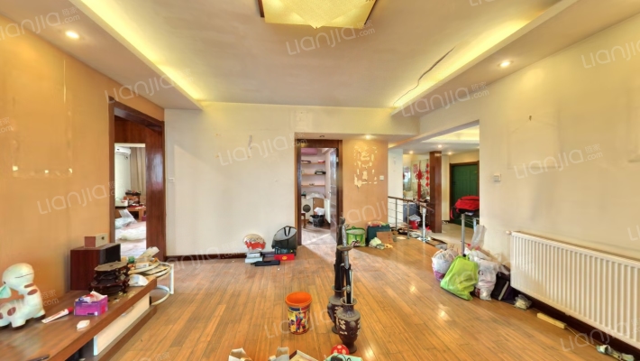 滨江公寓二手房实景图