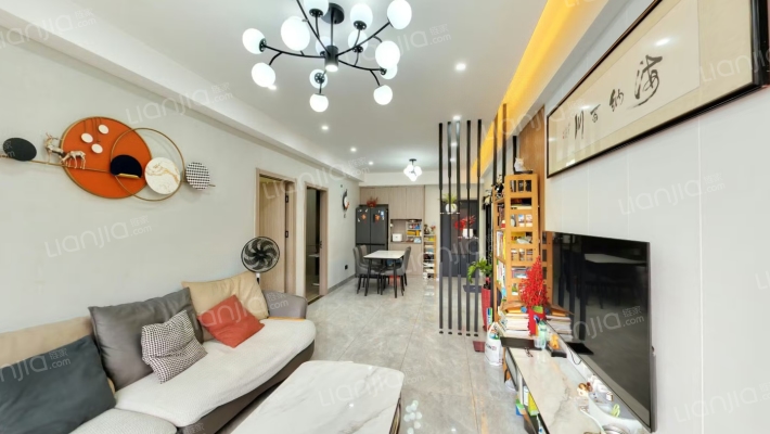 鹭辉大厦二手房实景图