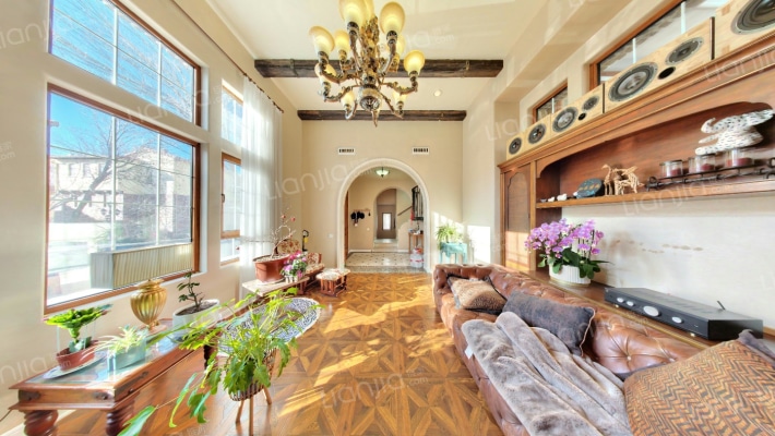 纳帕尔湾二手房实景图