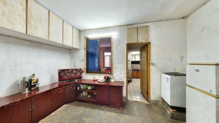 化油器厂宿舍二手房实景图