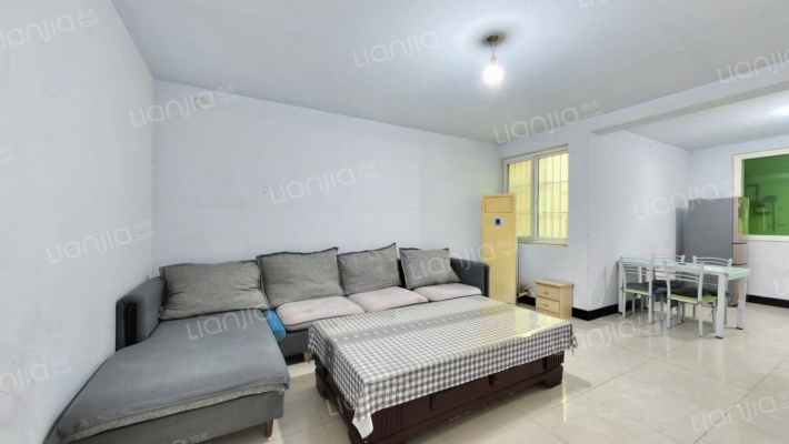 金海怡翠苑二手房实景图