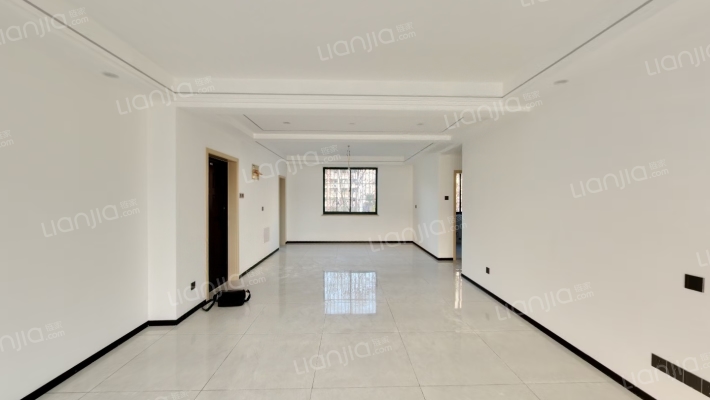 湖畔兰庭二手房实景图