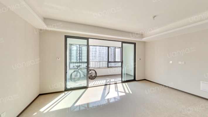 创霖锦程澜湾二手房实景图