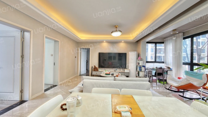 朗悦府嘉园二手房实景图