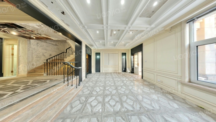 中海龙湾二期二手房实景图