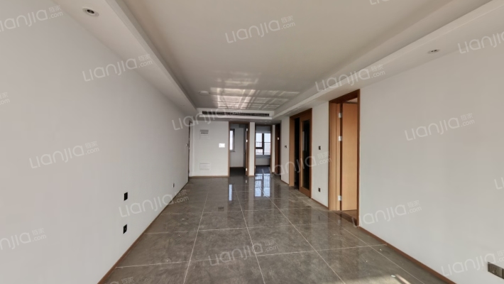 禹洲新希望雍禧兰台二手房实景图