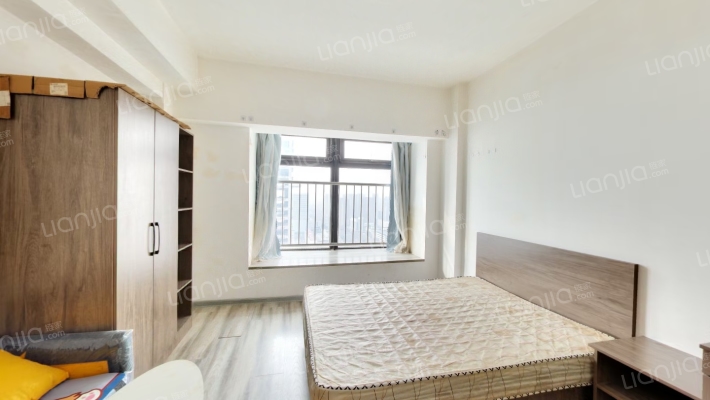 万鑫中央广场二手房实景图