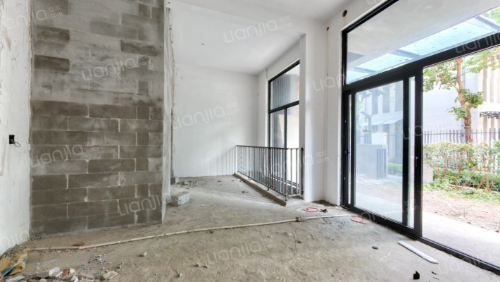 保利半岛南地块二手房实景图