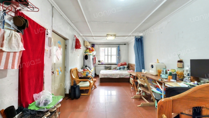 铁路宿舍二手房实景图