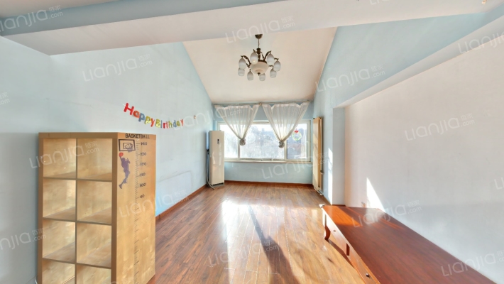 大西洋新城A区二手房实景图