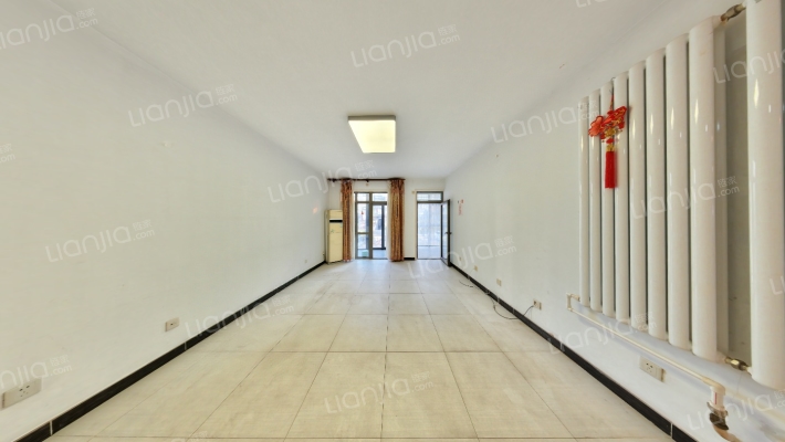 果岭小镇二手房实景图