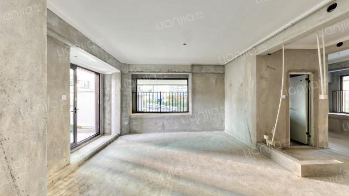 榕发誉湖二手房实景图