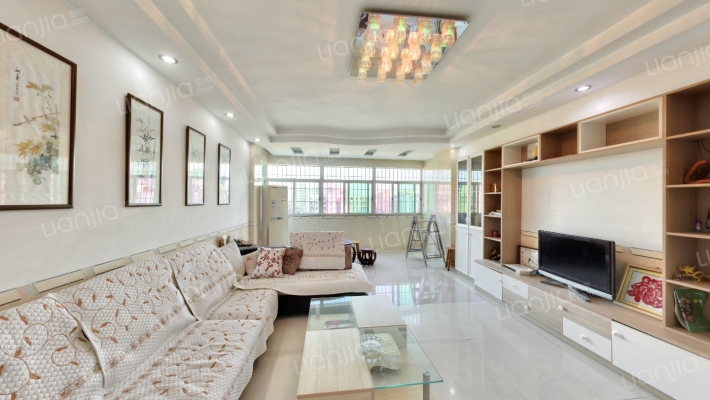 华辉苑二手房实景图