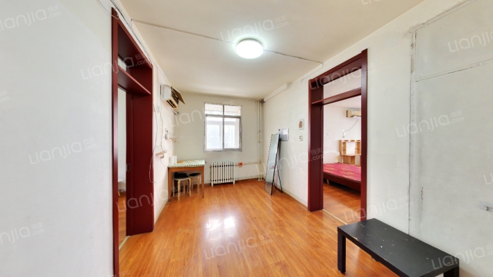 凤凰山路72号二手房实景图