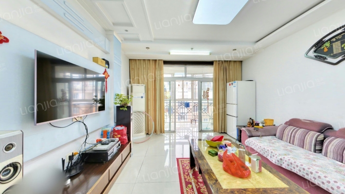 恒达世纪豪庭二手房实景图