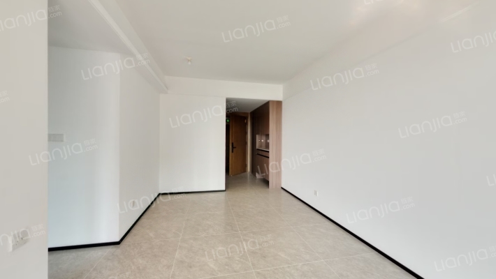 越秀滨海花城二手房实景图