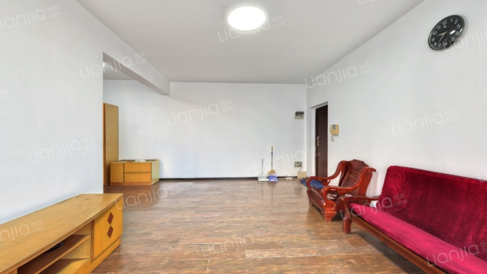 中南新苑东区二手房实景图