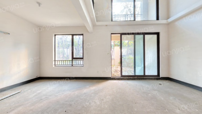 中海御湖世家东区二手房实景图