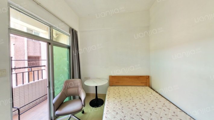 鸿运公寓二手房实景图