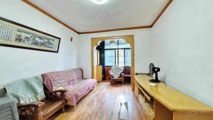 白云区龚家寨塔山西路二手房实景图