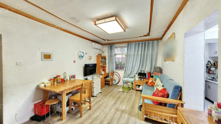 市委党校宿舍二手房实景图