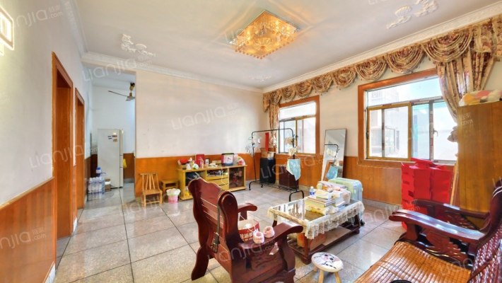 创业街社区二手房实景图