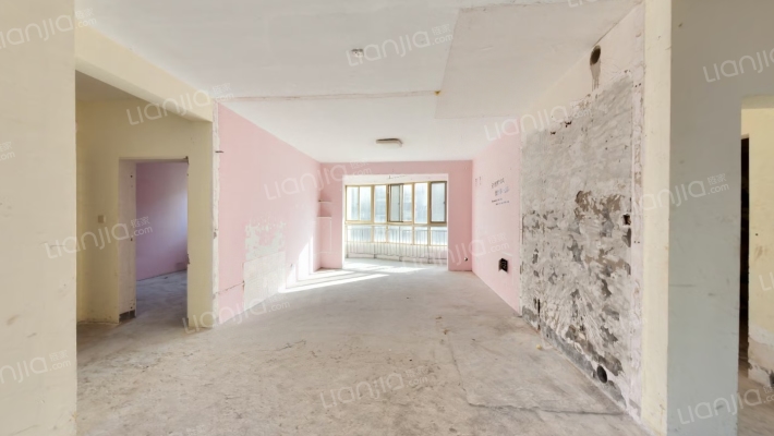 高尔夫西花园二手房实景图