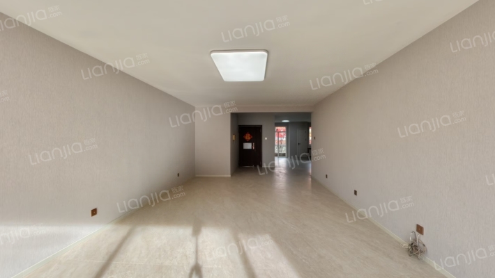 鲁艺上河村二手房实景图